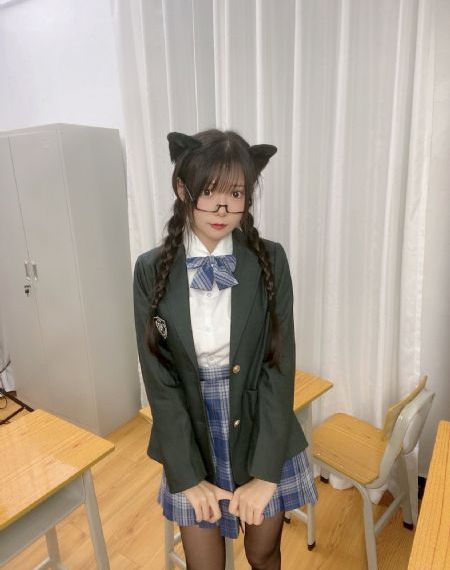 丝袜美腿美女被狂躁长网访_韩国在线观看