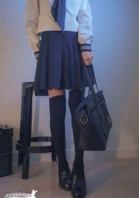 免费看黃色三級三級视频潘金莲_云播放粤语日本成人在线